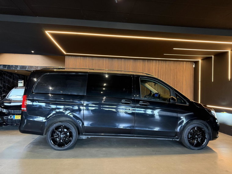 Vehicle Image 60