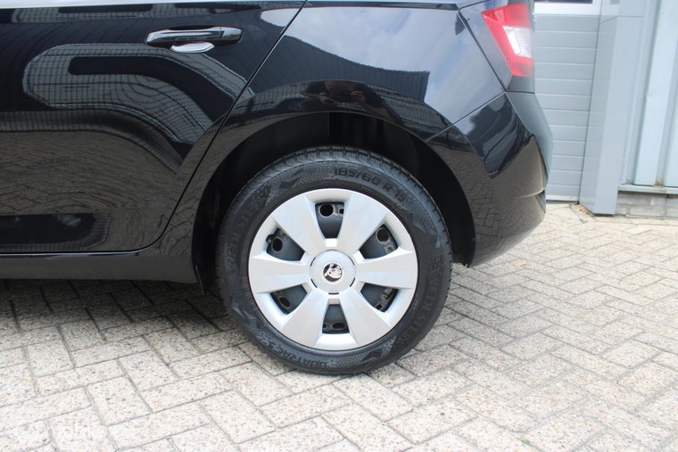 Vehicle Image 37