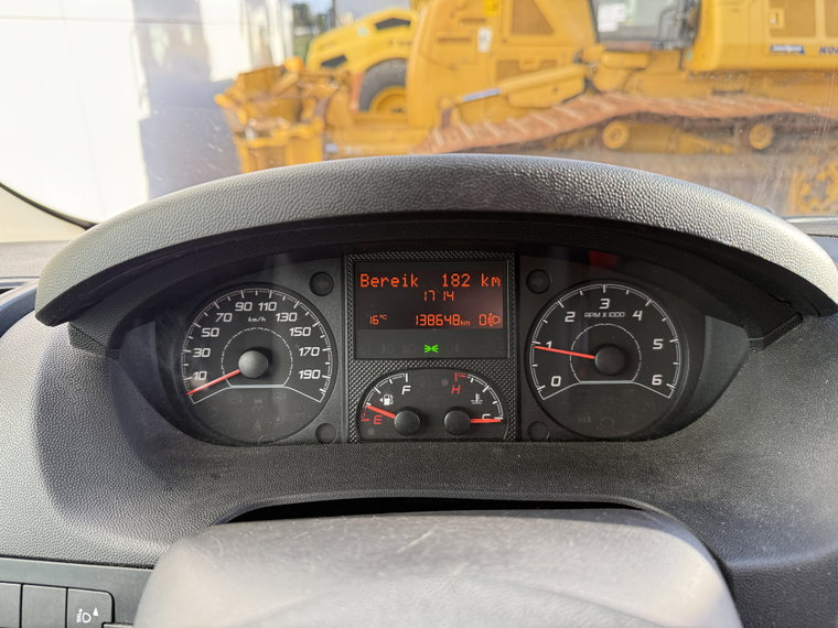 Vehicle Image 26