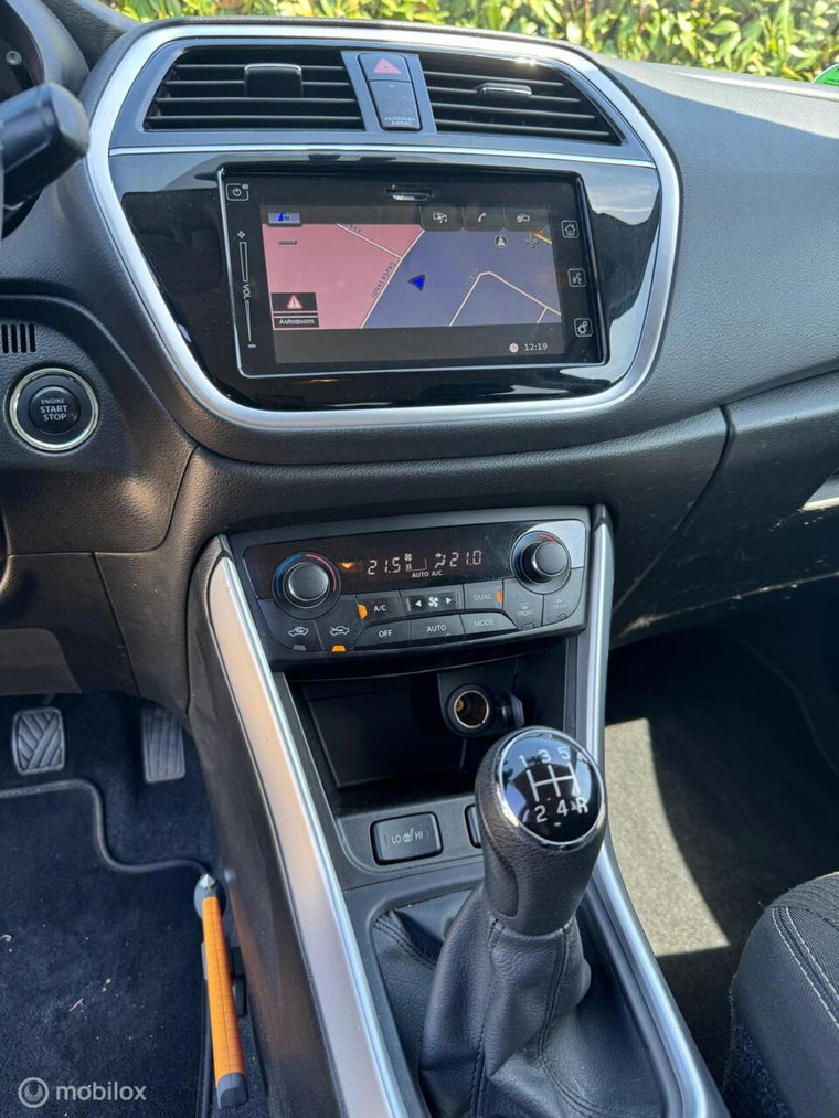 Vehicle Image 19