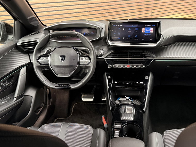 Vehicle Image 19