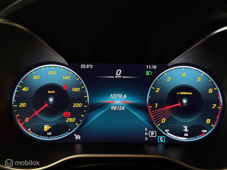 Vehicle Image 32