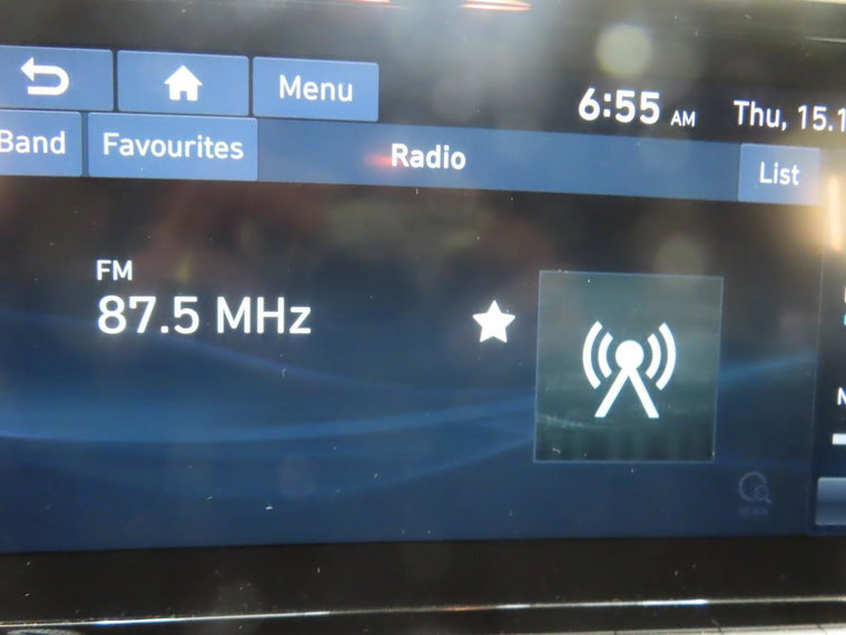Vehicle Image 11