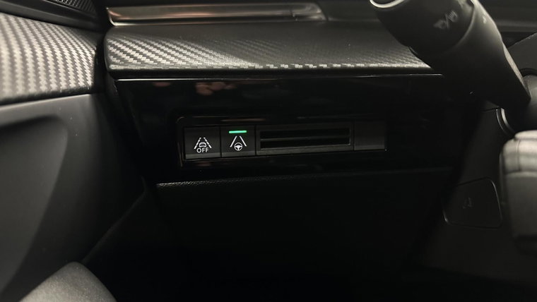 Vehicle Image 27