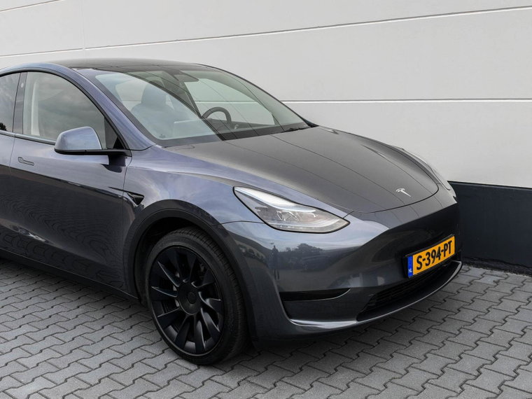 Vehicle Image 35