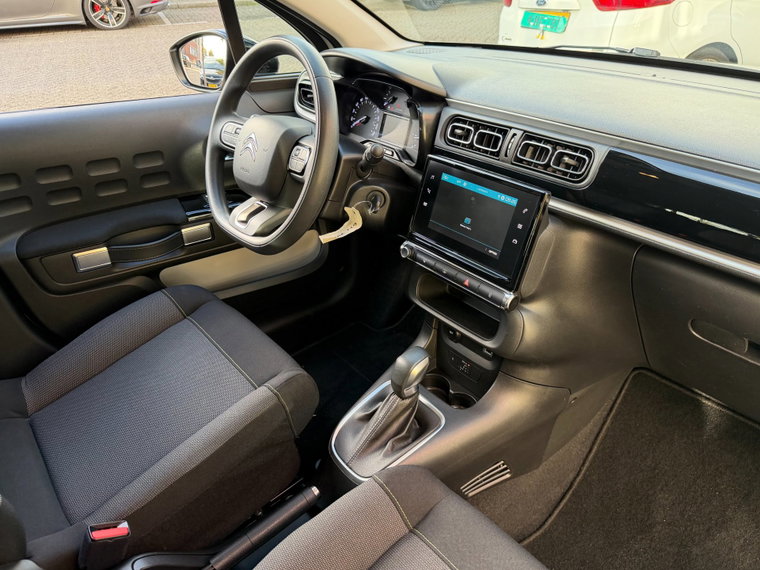 Vehicle Image 31
