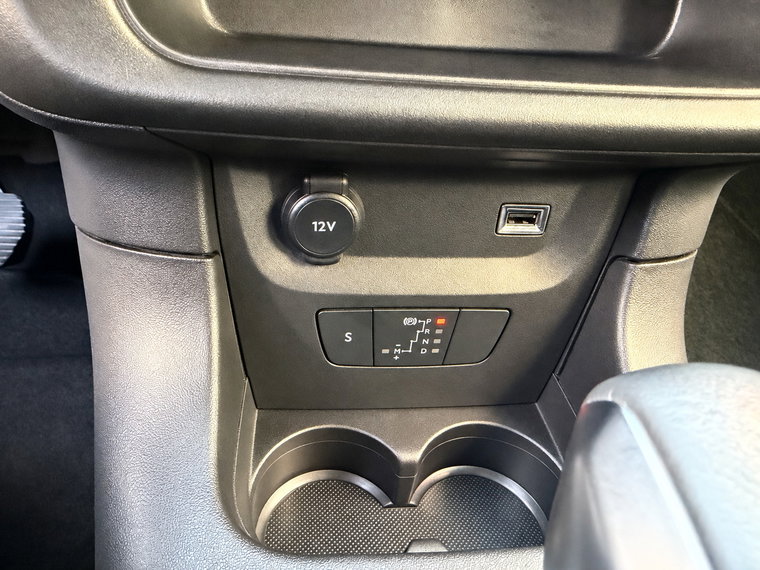 Vehicle Image 43