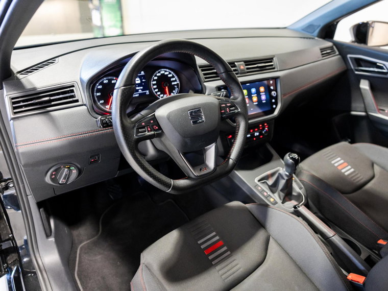 Vehicle Image 19