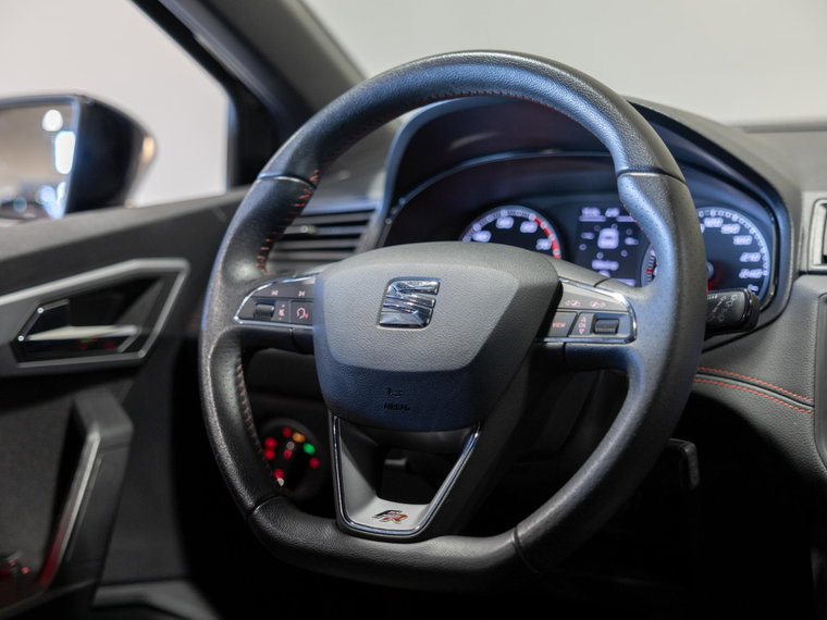 Vehicle Image 37