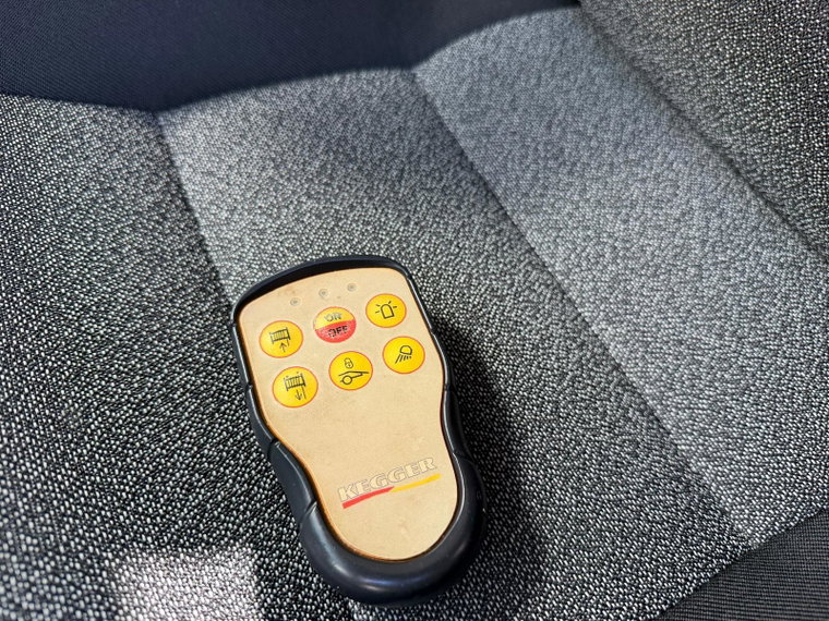 Vehicle Image 26