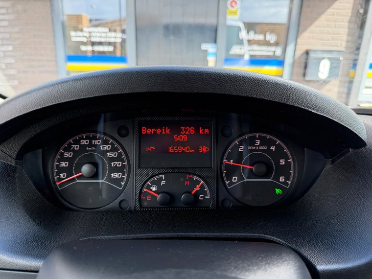 Vehicle Image 31