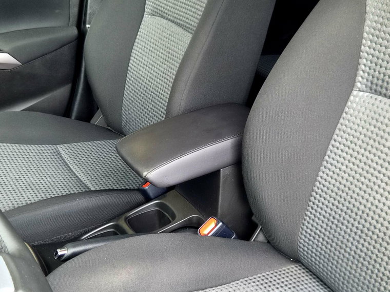 Vehicle Image 24