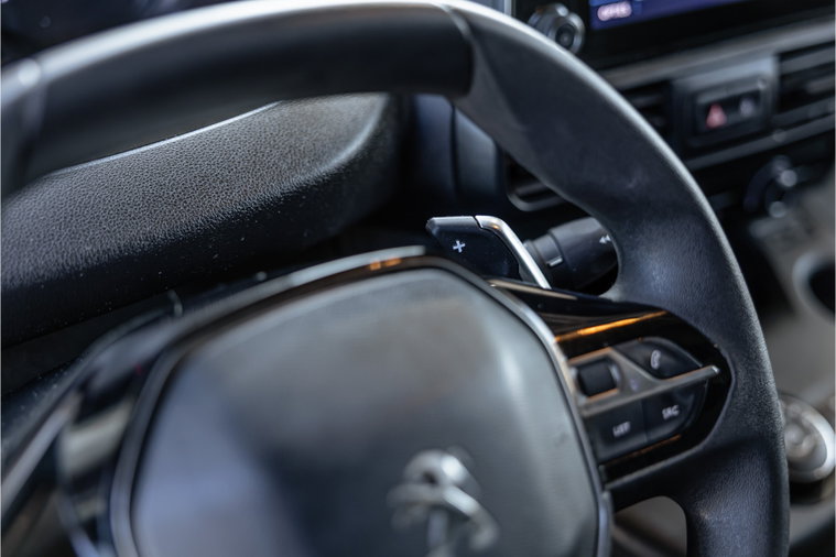 Vehicle Image 19