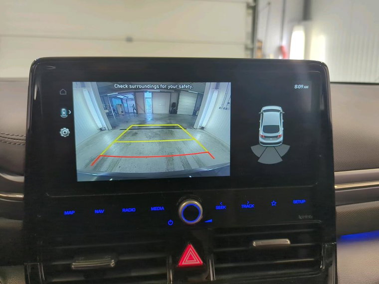 Vehicle Image 8
