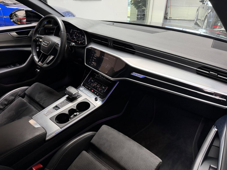 Vehicle Image 36