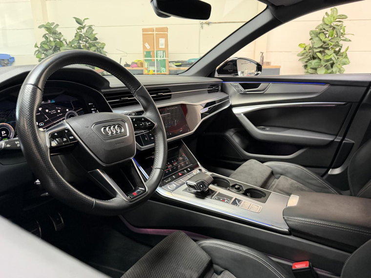 Vehicle Image 37