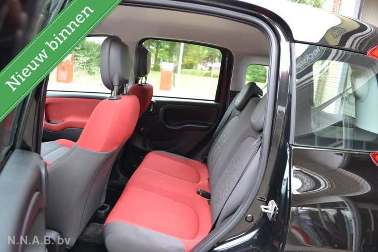 Vehicle Image 12