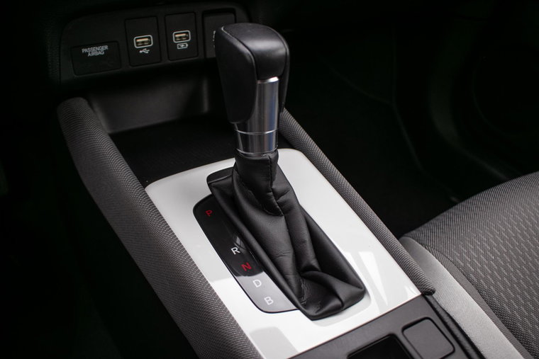 Vehicle Image 25