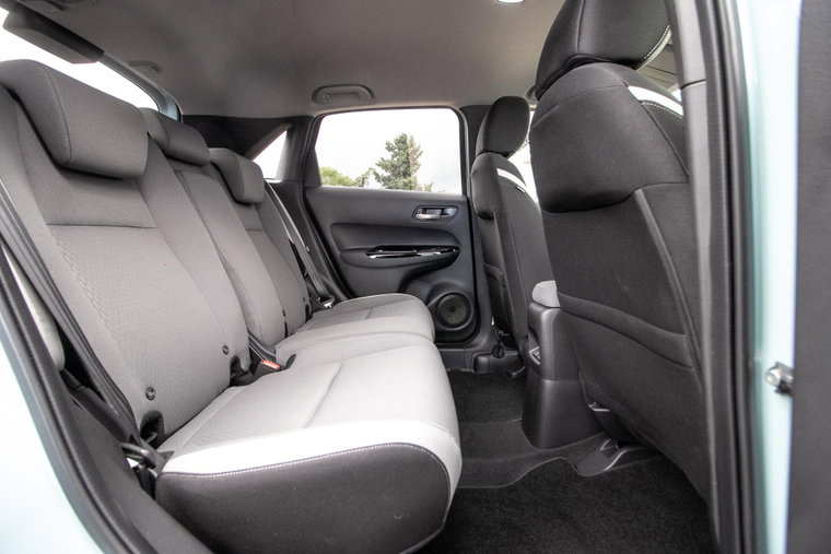 Vehicle Image 7