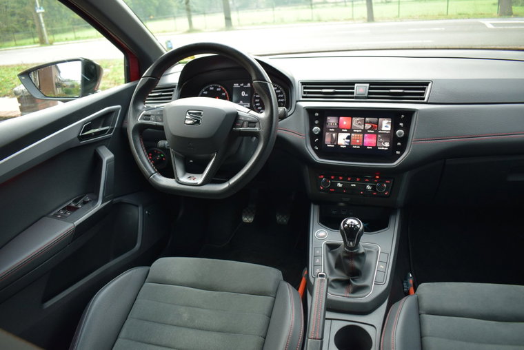 Vehicle Image 19