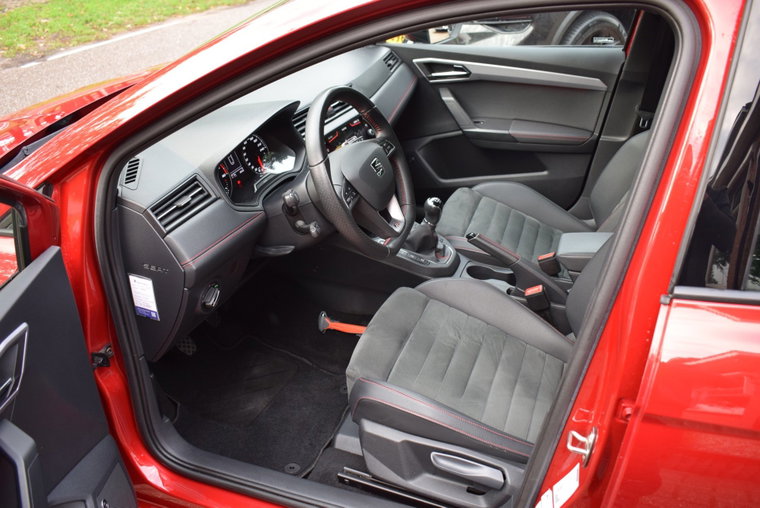 Vehicle Image 11