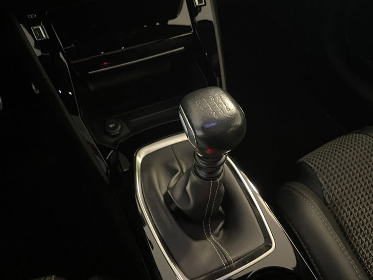 Vehicle Image 40