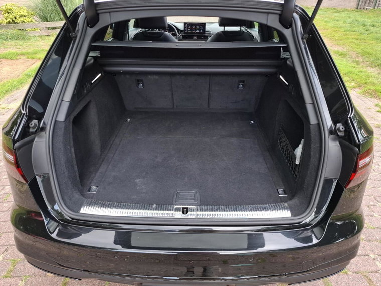 Vehicle Image 17