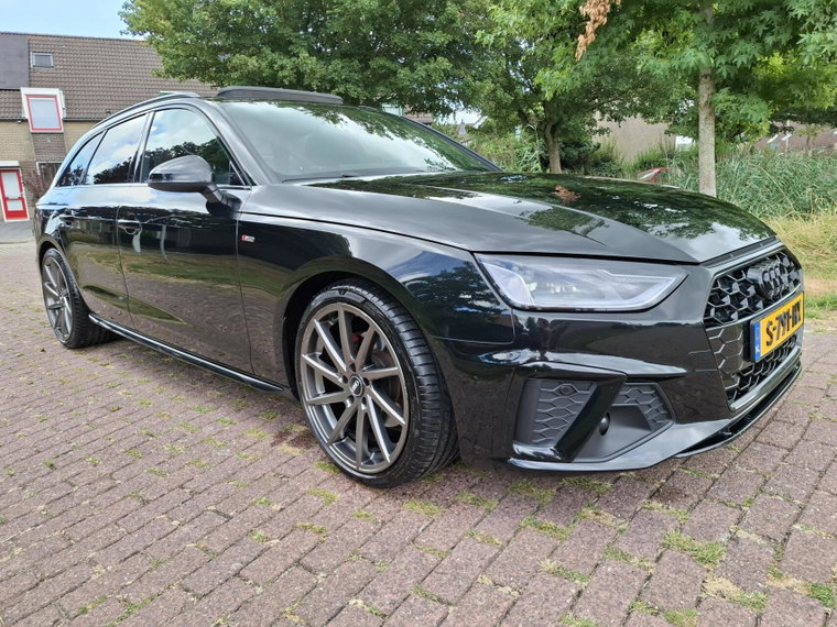 Vehicle Image 21