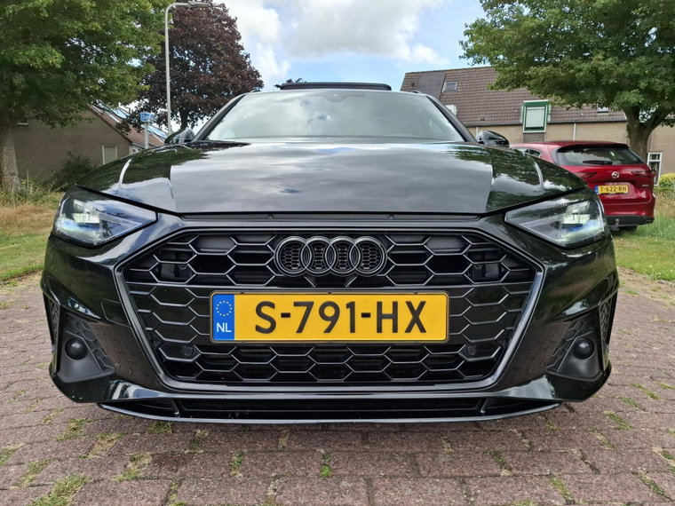 Vehicle Image 23