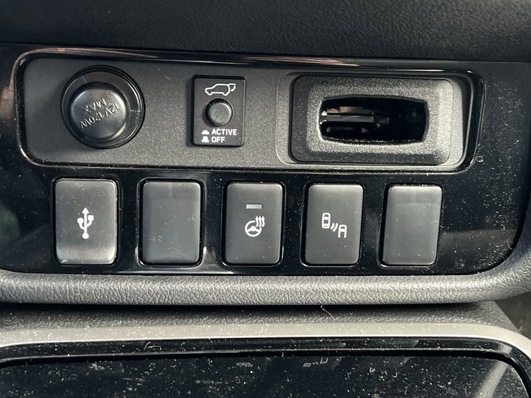 Vehicle Image 33