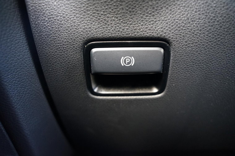 Vehicle Image 38