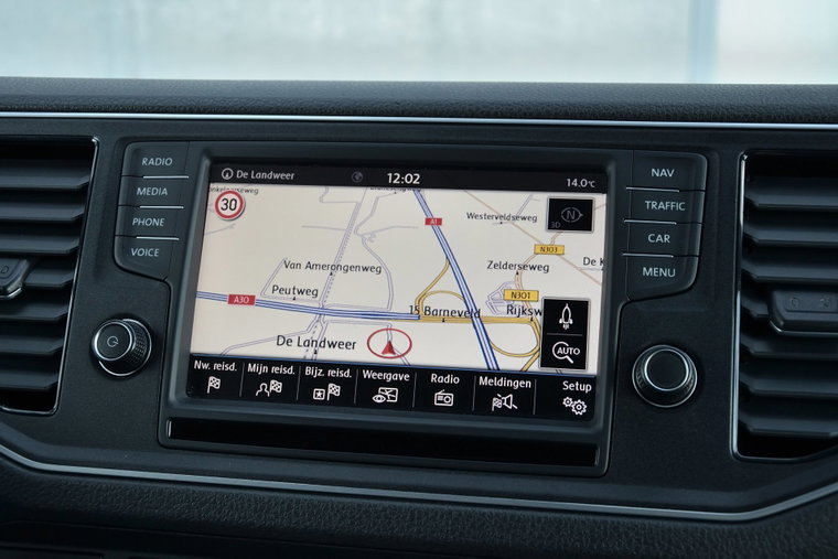 Vehicle Image 15
