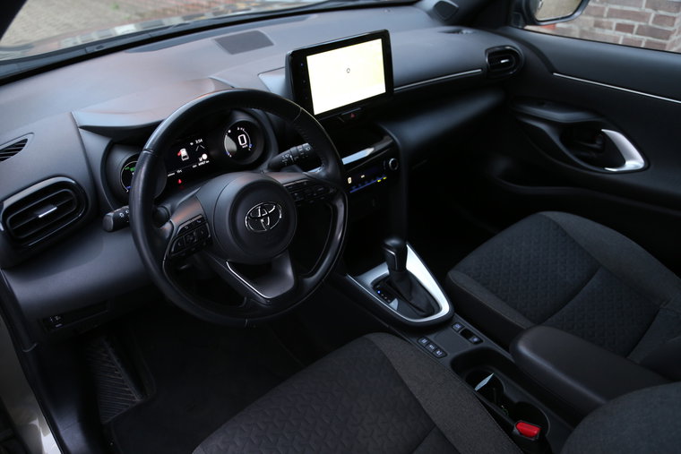 Vehicle Image 6