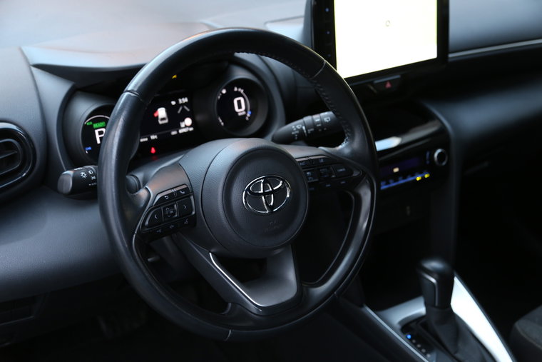 Vehicle Image 9