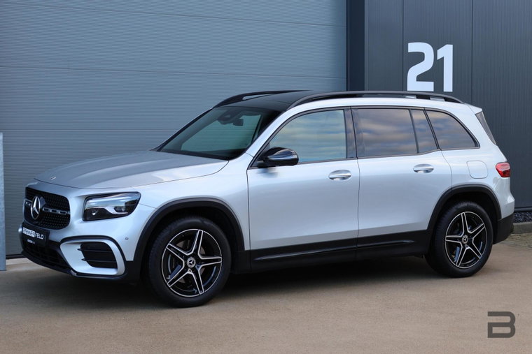 Vehicle Image 36