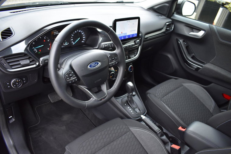 Vehicle Image 9