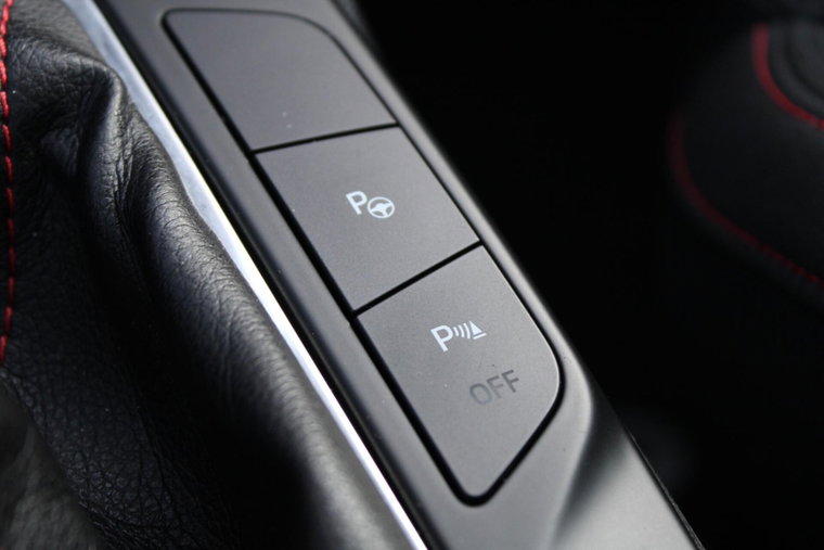 Vehicle Image 35