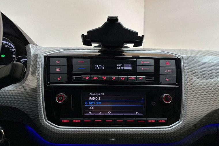 Vehicle Image 23