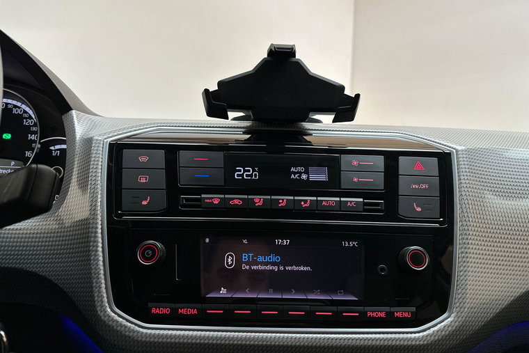 Vehicle Image 26