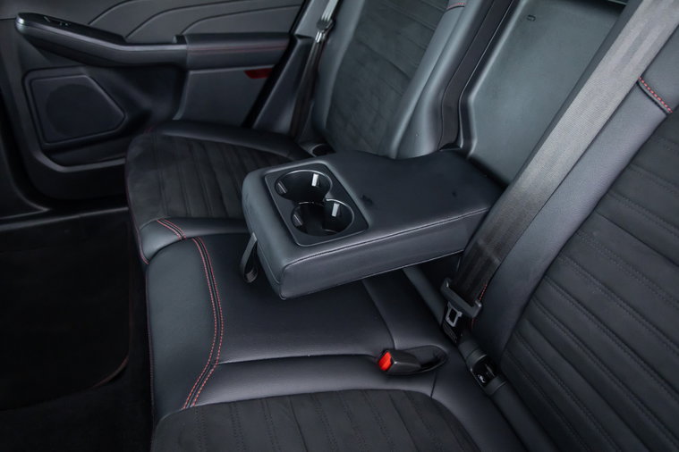 Vehicle Image 36