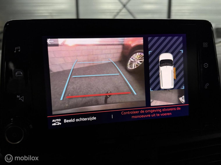 Vehicle Image 37