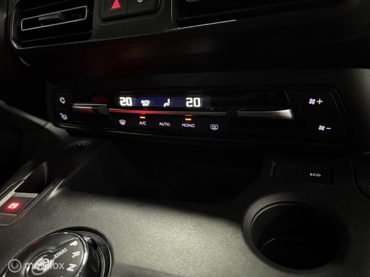 Vehicle Image 39