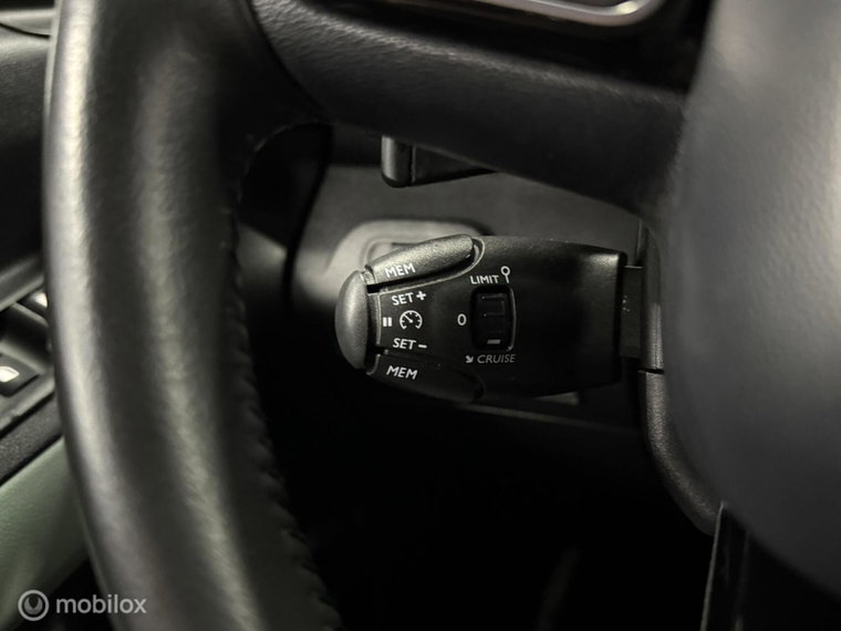 Vehicle Image 41