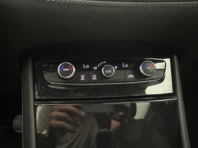 Vehicle Image 29