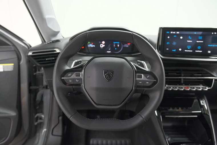 Vehicle Image 28