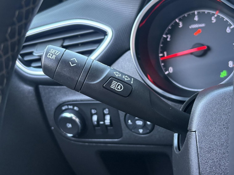 Vehicle Image 24