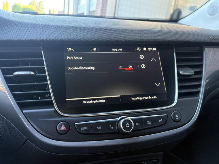 Vehicle Image 35