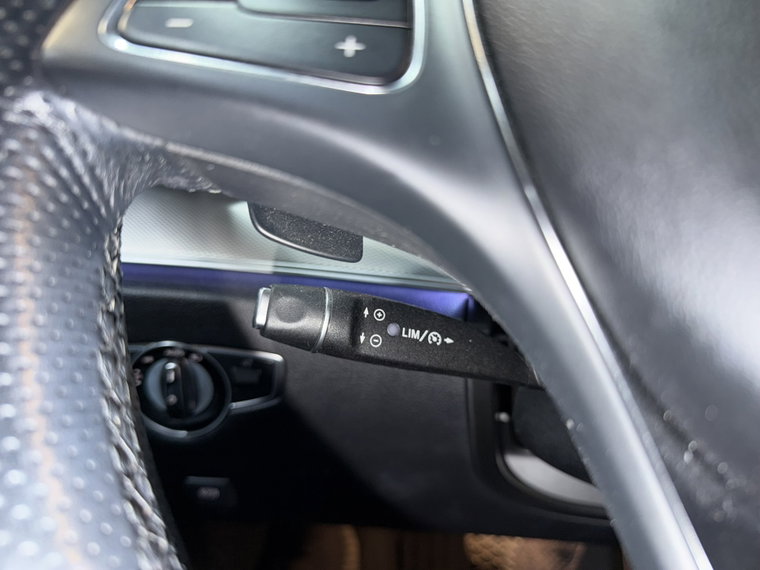Vehicle Image 40
