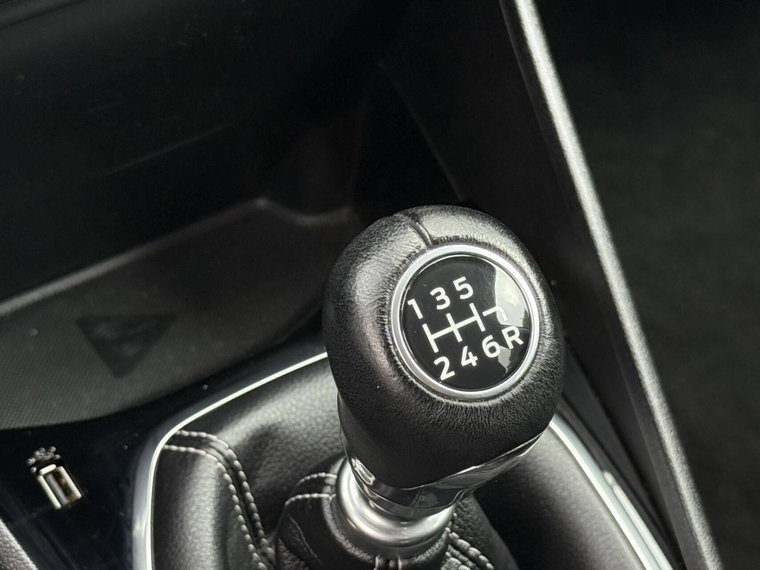 Vehicle Image 26