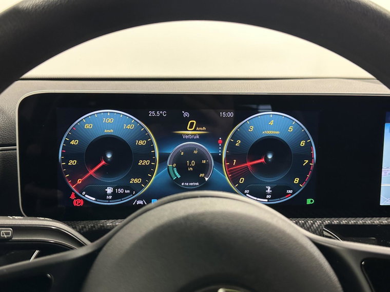 Vehicle Image 32